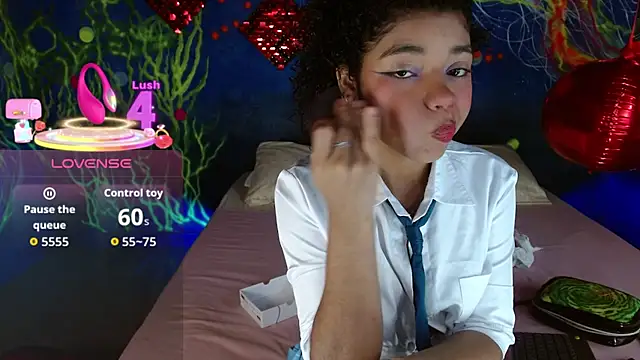 lucie petite online show from 09/21/25, 06:42