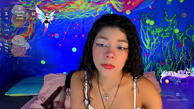 lucie petite online show from 03/05/26, 06:26