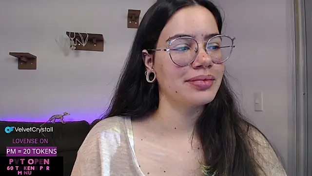 crystalll room online show from 10/09/25, 04:10