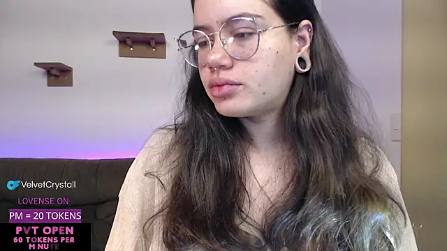 crystalll room online show from 11/12/25, 06:25