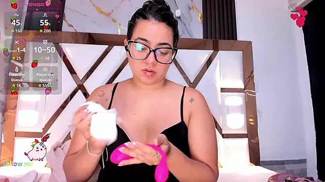 miilaklum online show from 04/19/26, 05:34