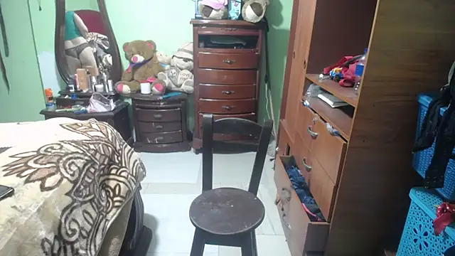 jazmin mature  online show from 10/28/25, 01:03