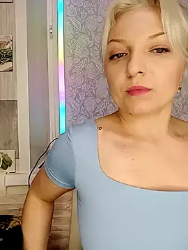 Snapshot of Anesteishen chatting on 02/18/25, 06:26 Anesteishen online show from 02/18/25, 06:26