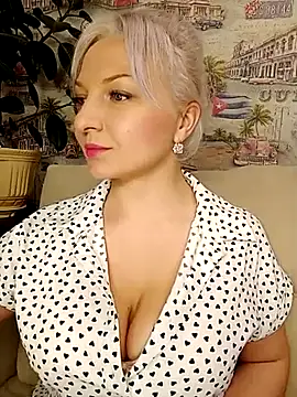 Snapshot of Anesteishen chatting on 02/20/25, 06:39 Anesteishen online show from 02/20/25, 06:39