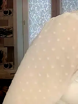 Snapshot of Anesteishen chatting on 02/22/25, 10:29 Anesteishen online show from 02/22/25, 10:29