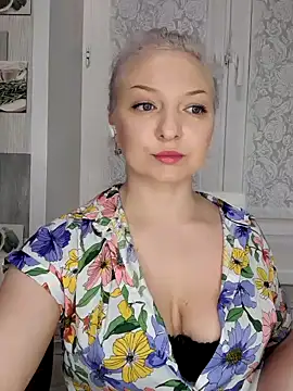 Snapshot of Anesteishen chatting on 02/25/25, 05:36 Anesteishen online show from 02/25/25, 05:36