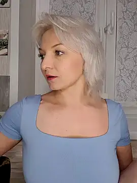 Snapshot of Anesteishen chatting on 03/03/25, 07:06 Anesteishen online show from 03/03/25, 07:06