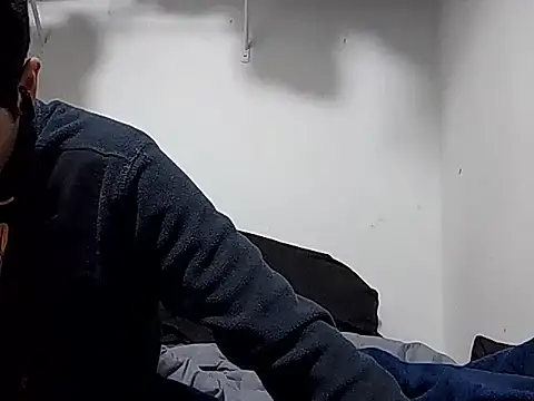 PerroDemonioHot online show from 01/15/26, 01:43