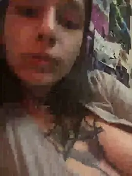 mollyEXD online show from 10/28/25, 09:17