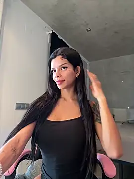 Snapshot of Rosariolovex chatting on 02/19/25, 09:28 Rosariolovex online show from 02/19/25, 09:28