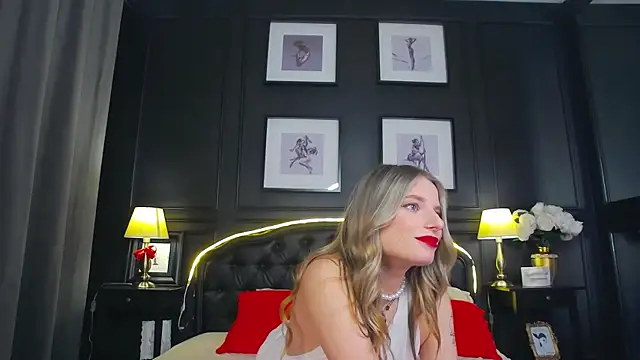 LanaSparks online show from 03/22/25, 11:11