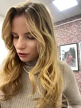 LanaSparks online show from 09/19/25, 04:25