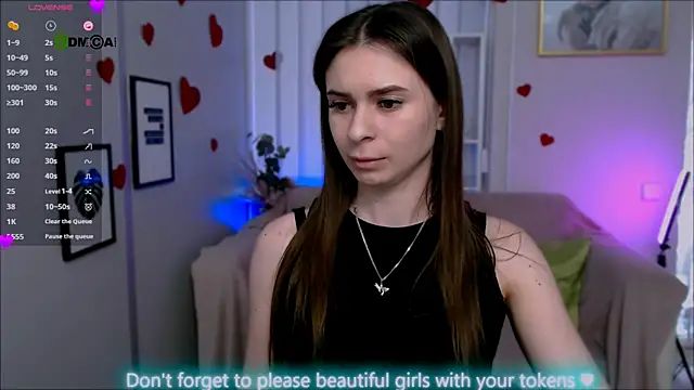 flora ri online show from 03/11/25, 01:12