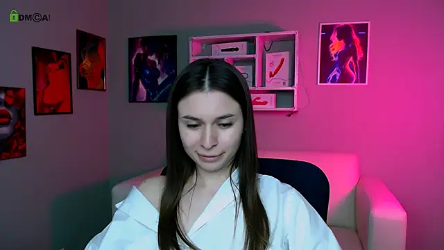 flora ri online show from 11/19/25, 01:22