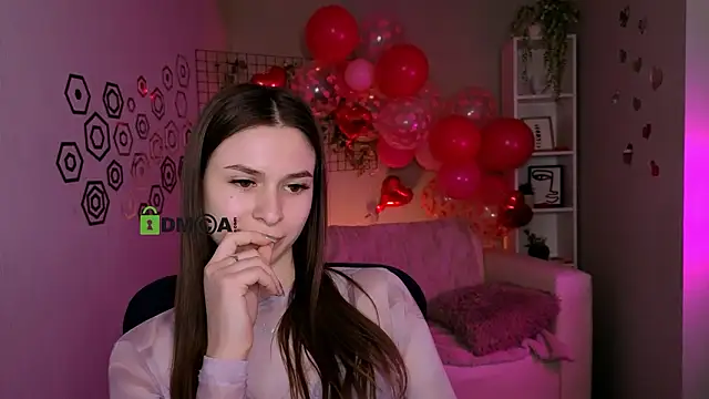 flora ri online show from 02/11/26, 02:44