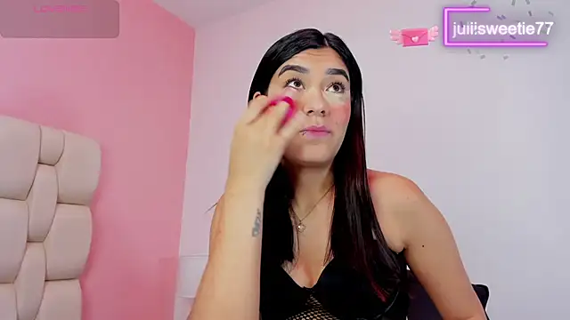 Snapshot of JuliiSweetie chatting on 01/30/25, 10:41 JuliiSweetie online show from 01/30/25, 10:41