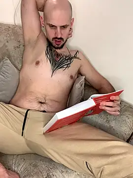 AssHunter4k online show from 02/15/25, 09:26