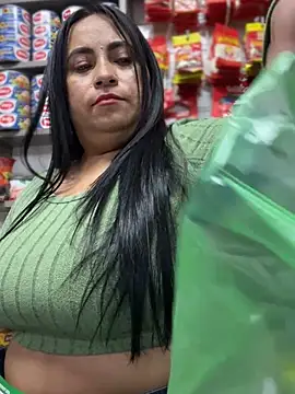 Miia Jazmin online show from 02/10/25, 11:23