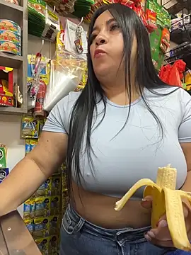 Miia Jazmin online show from 11/11/25, 04:18