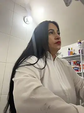 Miia Jazmin online show from 11/19/25, 05:02