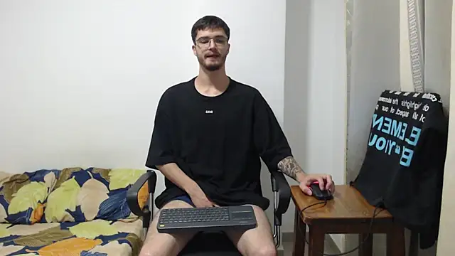 Aleex Miller online show from 10/16/25, 01:28