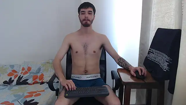 Aleex Miller online show from 11/08/25, 04:29