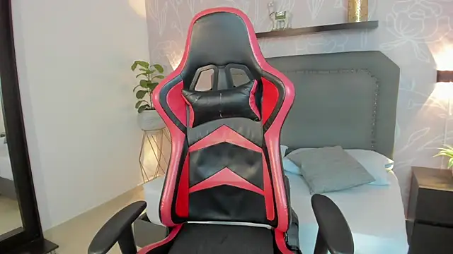 adarna13  online show from 02/06/26, 07:28