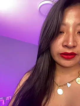 hannah howeell   online show from 02/17/25, 10:07