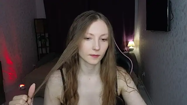 Snapshot of Sweeet_Lilit chatting on 04/25/26, 10:40 Sweeet Lilit online show from 04/25/26, 10:40