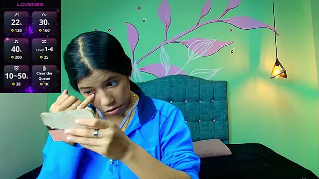 Connie Bell online show from 11/06/25, 07:37