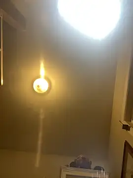 Snapshot of VenusandIppy chatting on 10/28/25, 01:20 VenusandIppy online show from 10/28/25, 01:20