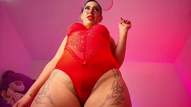 MiaFlamesxxx online show from 12/16/25, 03:11