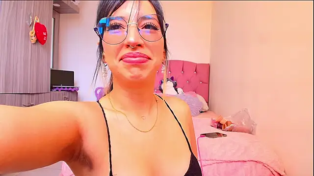 MiaFlamesxxx online show from 04/02/26, 03:31