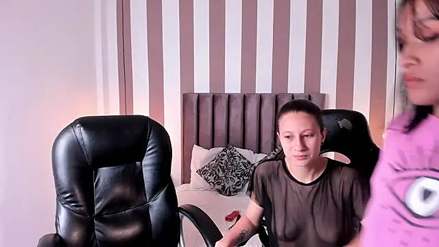 Snapshot of luu_and_vale chatting on 01/25/25, 01:41 luu and vale online show from 01/25/25, 01:41