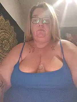 diosacurvy1984 online show from 11/30/25, 10:36