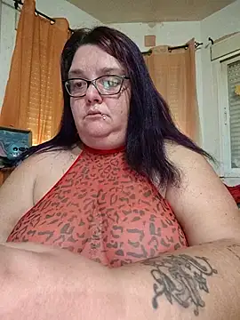 diosacurvy1984 online show from 02/25/26, 10:03