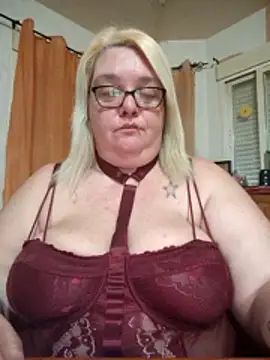 diosacurvy1984 online show from 04/09/26, 07:14