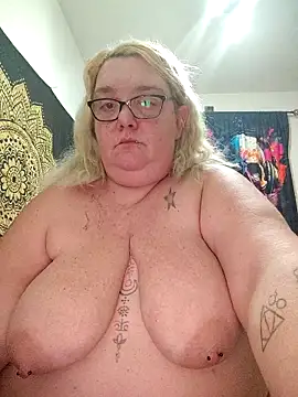 diosacurvy1984 online show from 04/12/26, 10:26