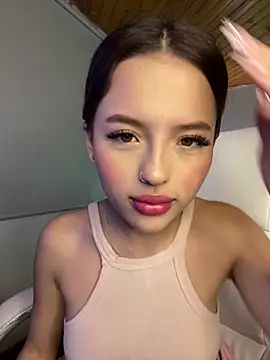 Sofia18 pinkk online show from 10/07/25, 10:29