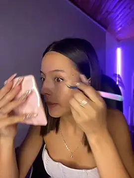 Sofia18 pinkk online show from 05/27/26, 11:13