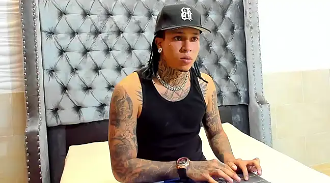 Snapshot of Kenaii_7777 chatting on 01/17/25, 03:55 Kenaii 7777 online show from 01/17/25, 03:55