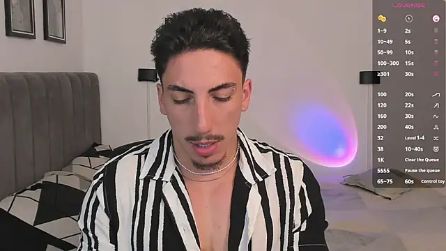 dylanspencer28 online show from 02/02/25, 08:19