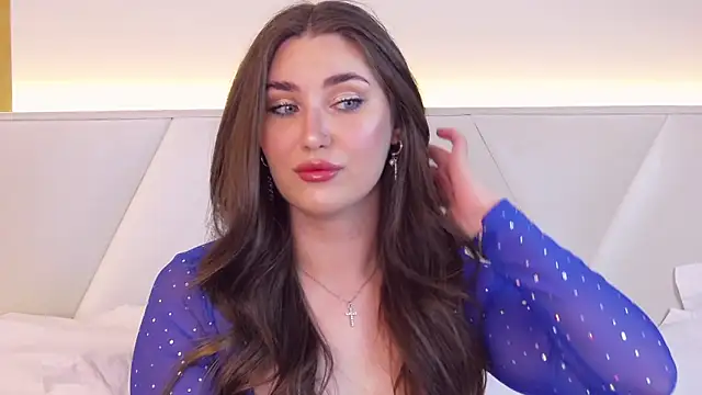 Snapshot of KiraBarlows chatting on 02/18/25, 06:37 KiraBarlows online show from 02/18/25, 06:37