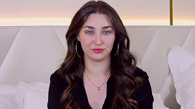 Snapshot of KiraBarlows chatting on 02/23/25, 04:39 KiraBarlows online show from 02/23/25, 04:39