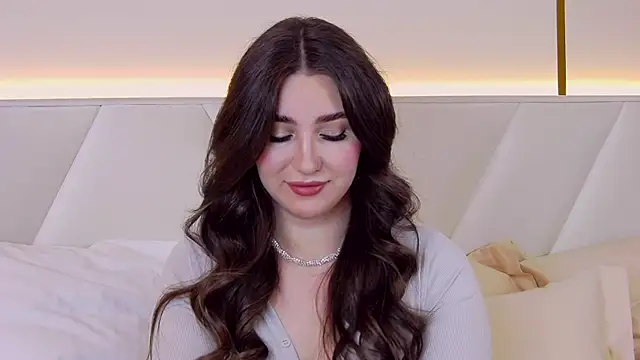 Snapshot of KiraBarlows chatting on 02/24/25, 07:09 KiraBarlows online show from 02/24/25, 07:09