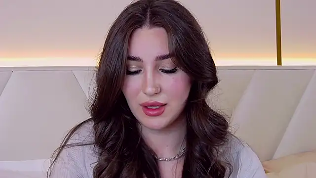 Snapshot of KiraBarlows chatting on 02/24/25, 10:14 KiraBarlows online show from 02/24/25, 10:14