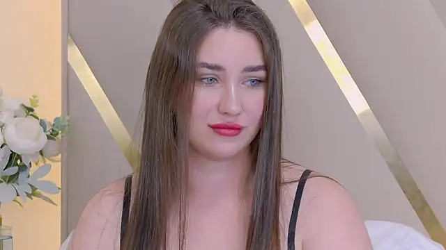 Snapshot of KiraBarlows chatting on 09/14/25, 04:55 KiraBarlows online show from 09/14/25, 04:55