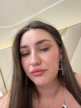 Snapshot of KiraBarlows chatting on 10/27/25, 07:56 KiraBarlows online show from 10/27/25, 07:56