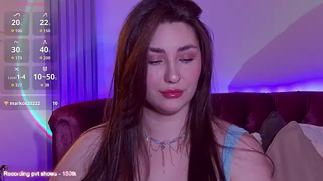 Snapshot of KiraBarlows chatting on 12/01/25, 08:47 KiraBarlows online show from 12/01/25, 08:47