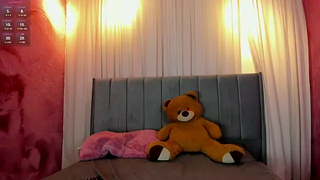 Snapshot of camilapersy chatting on 02/20/25, 12:57 camilapersy online show from 02/20/25, 12:57